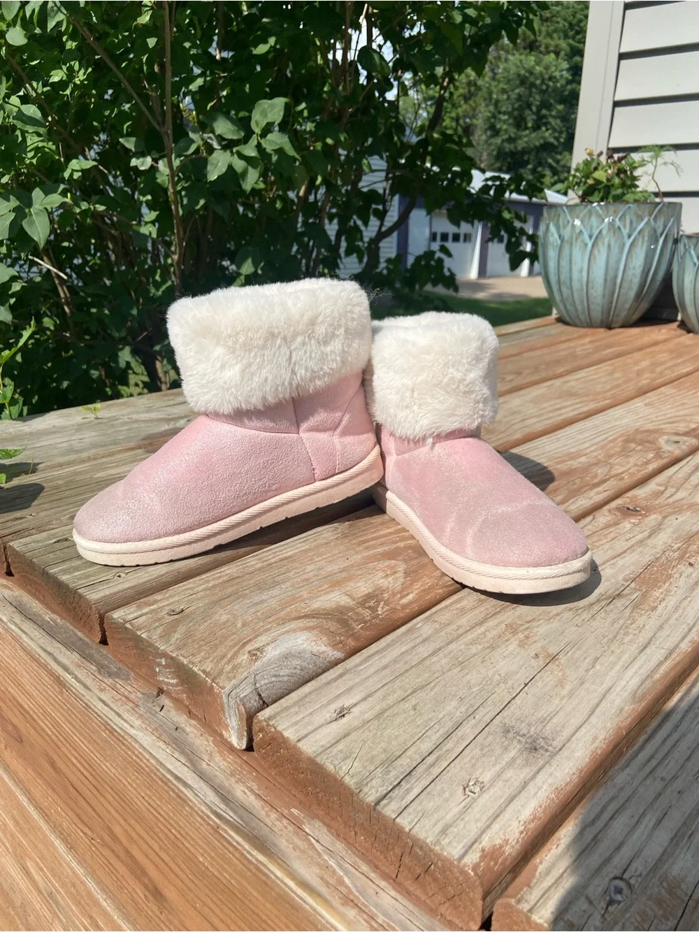 Olivia Miller soft pink